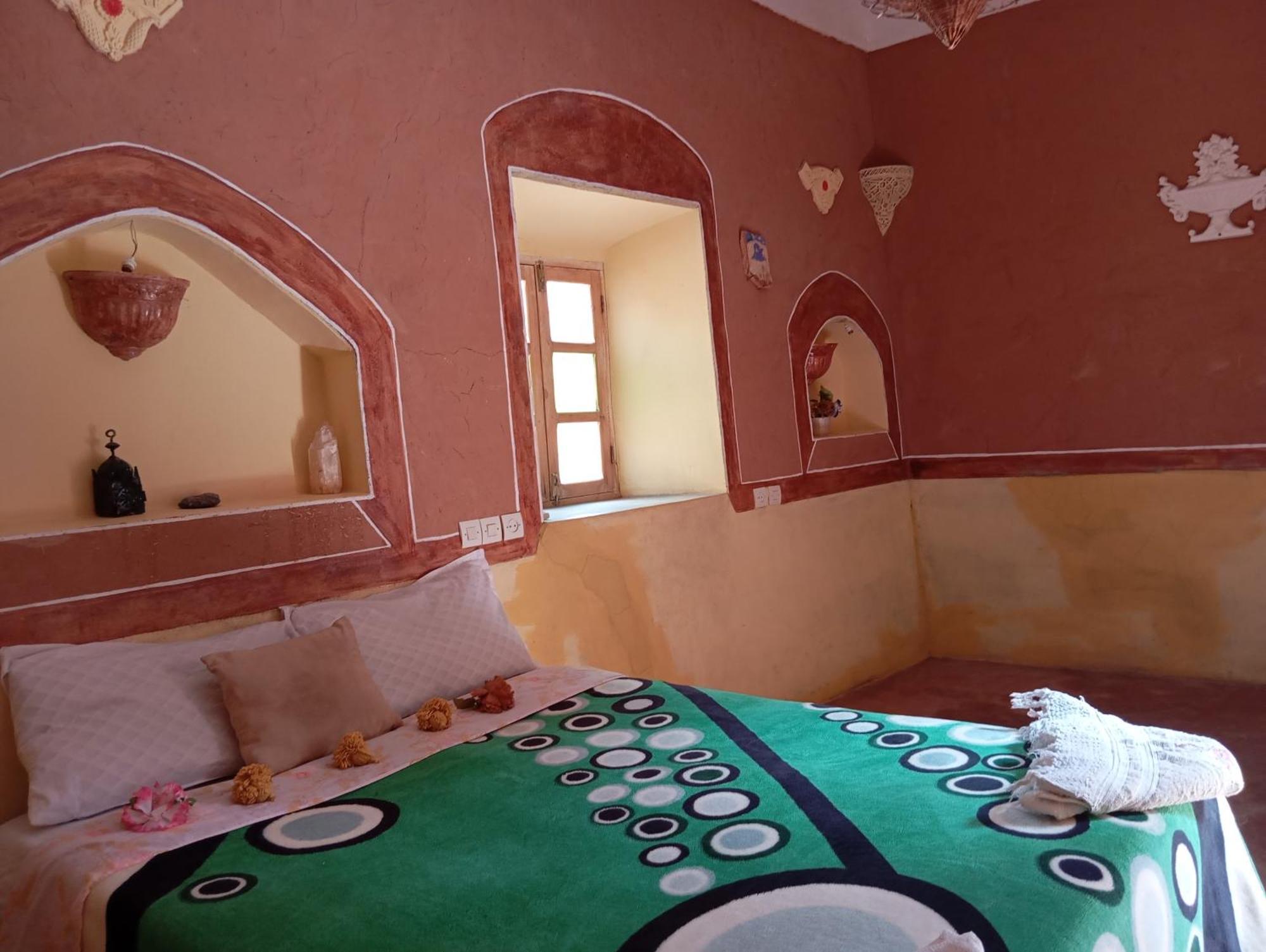 Kasbah Tifaoute Ait Ben Haddou Bed & Breakfast Exterior photo