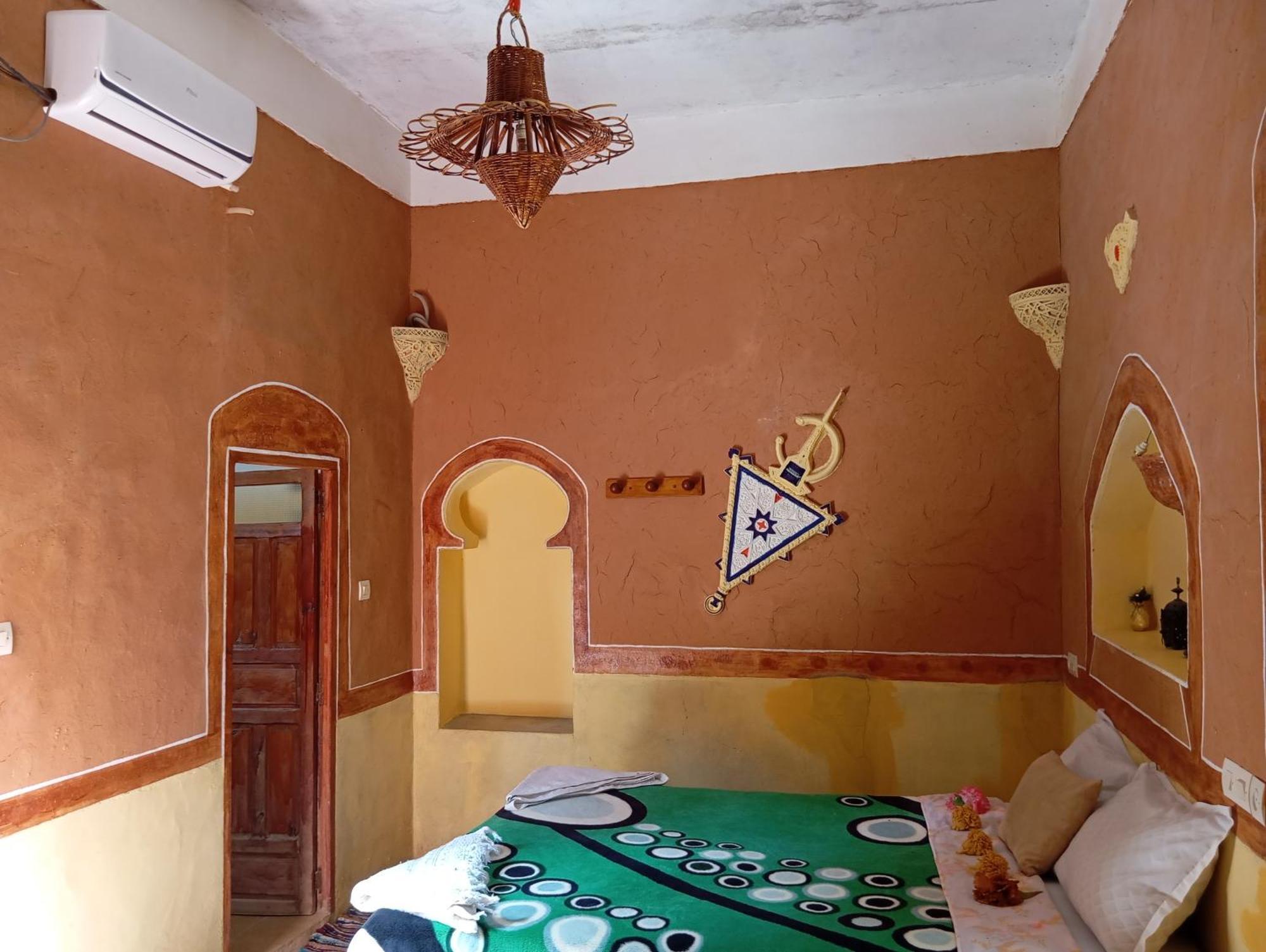 Kasbah Tifaoute Ait Ben Haddou Bed & Breakfast Exterior photo